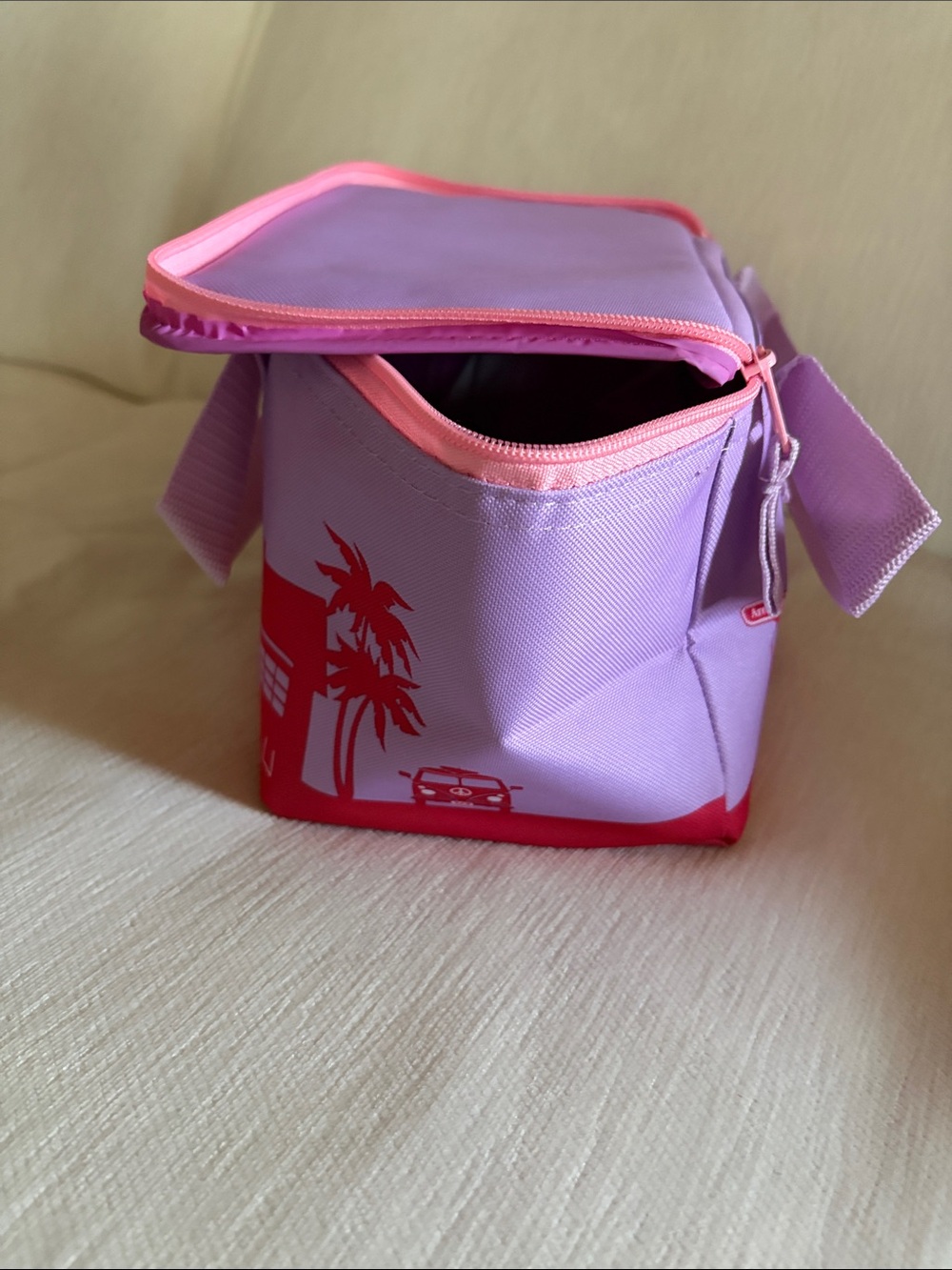 Trader Joe's 2026 Fun Summer Series Insulated Mini Tote Bag Lavender Pink NWT - Picture 5 of 7
